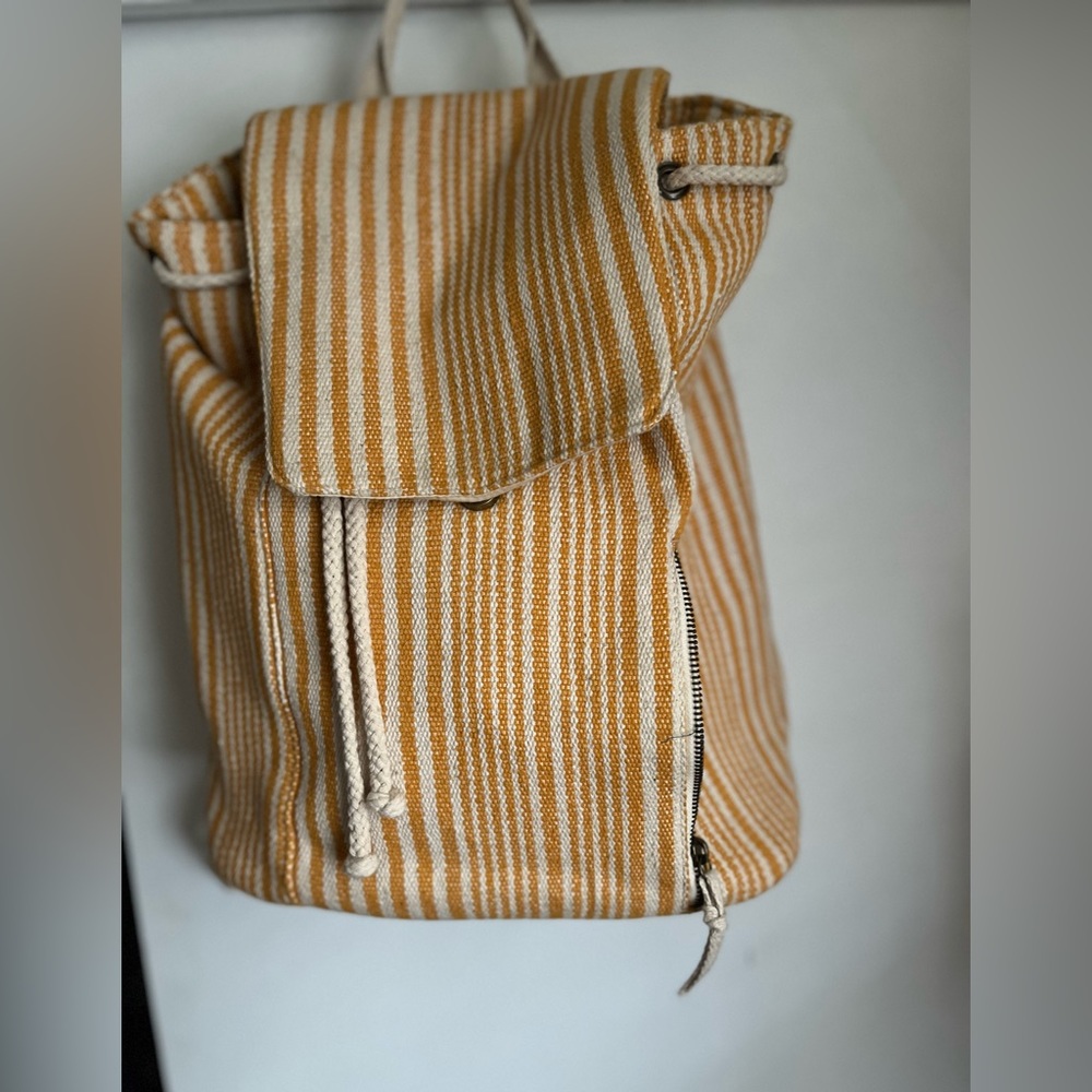 Universal Threads rucksack - Picture 5 of 6